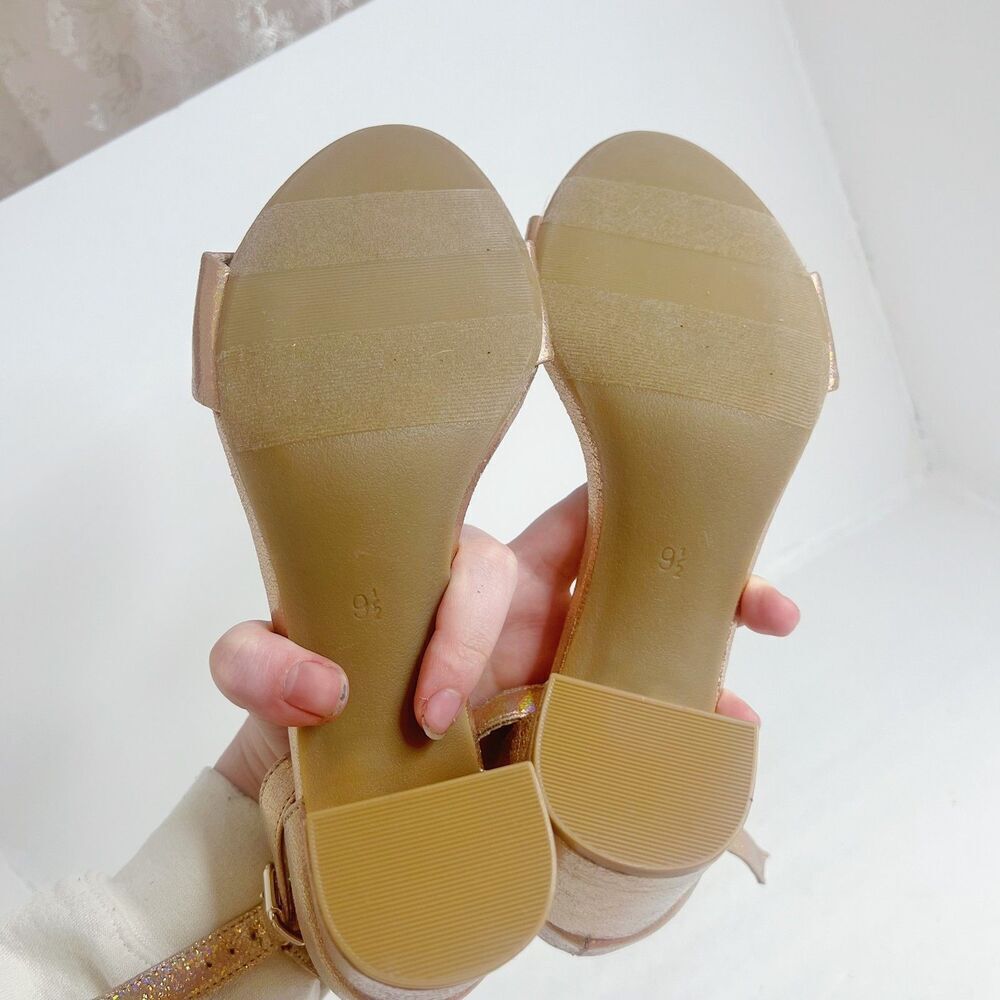 NWOT Old Navy Rose Gold Metallic Block Heel Sandals Pumps Size 9.5 - Picture 8 of 11